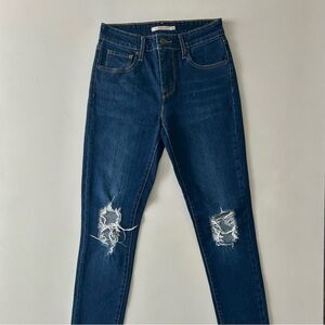 Levi’s 721 High Rise Dark Blue Distressed Skinny Jeans Size 26